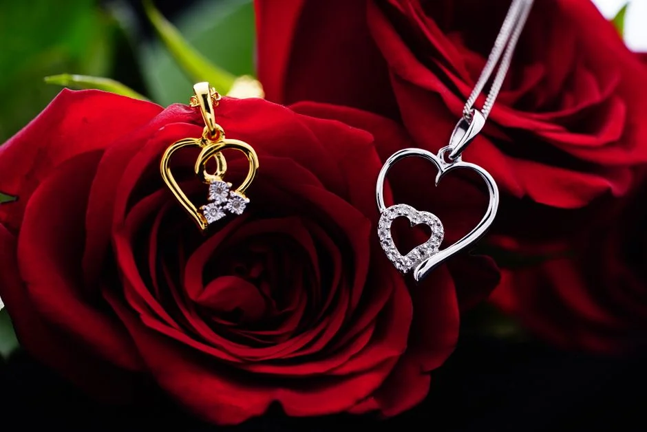 Couple pendant symbolism,