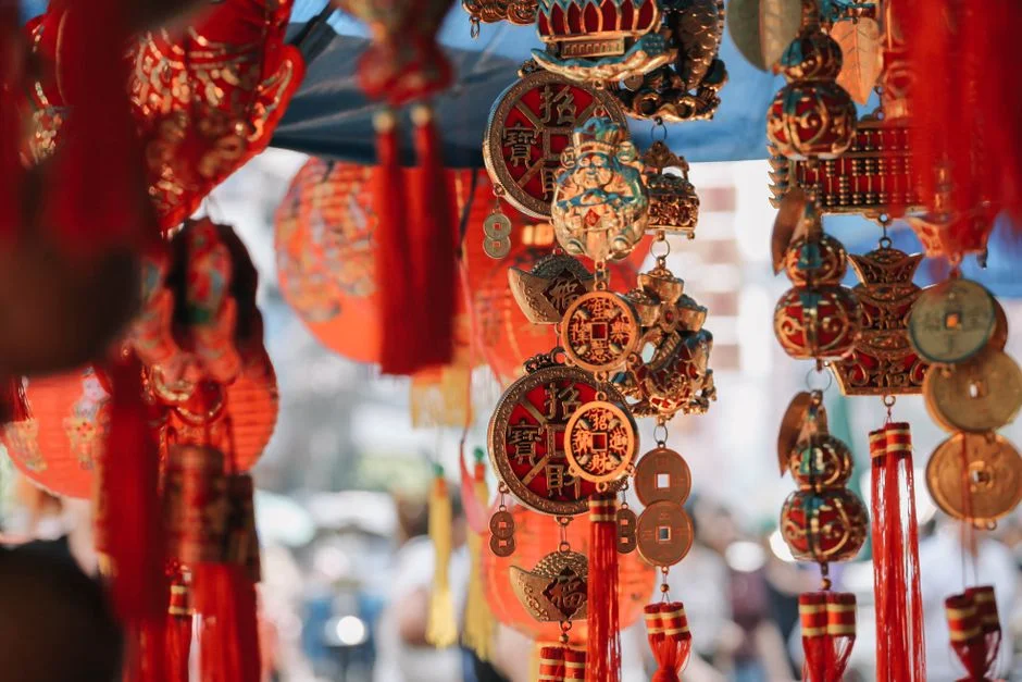 Auspicious talisman, red
