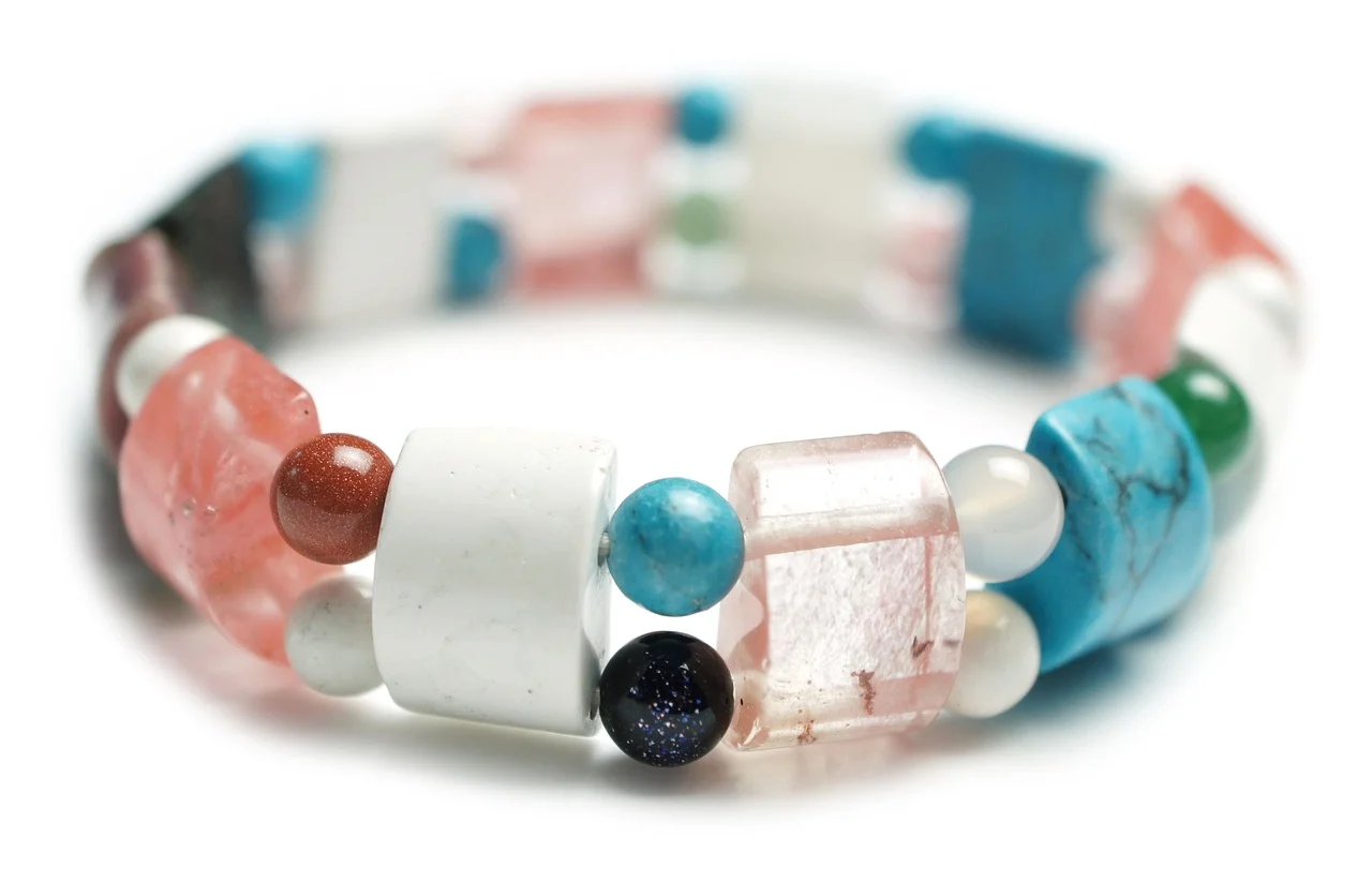 Jade bracelet, Auspicious
