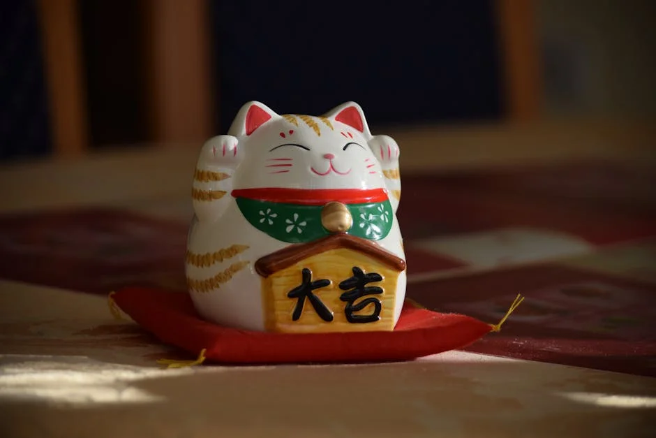 Cornucopia, Maneki Neko,