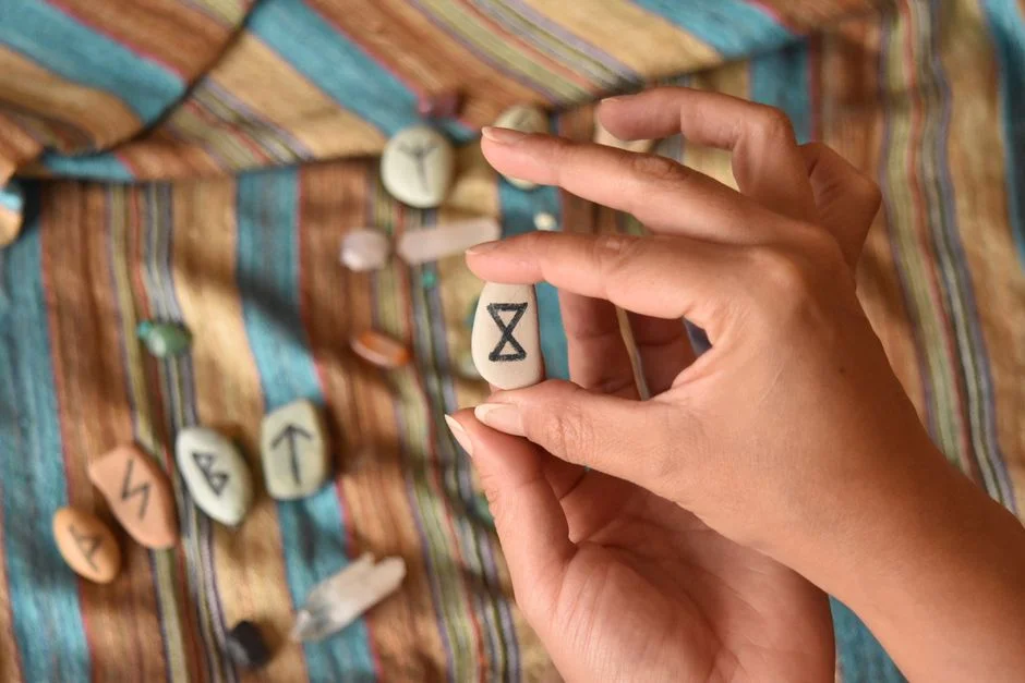 Nordic runes, Kuber