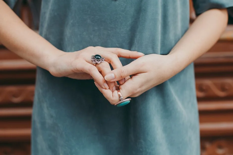 wearing blue kyanite