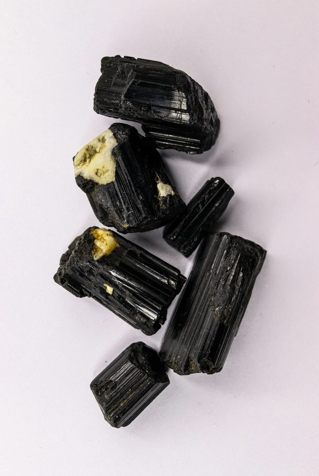 Black tourmaline, energy