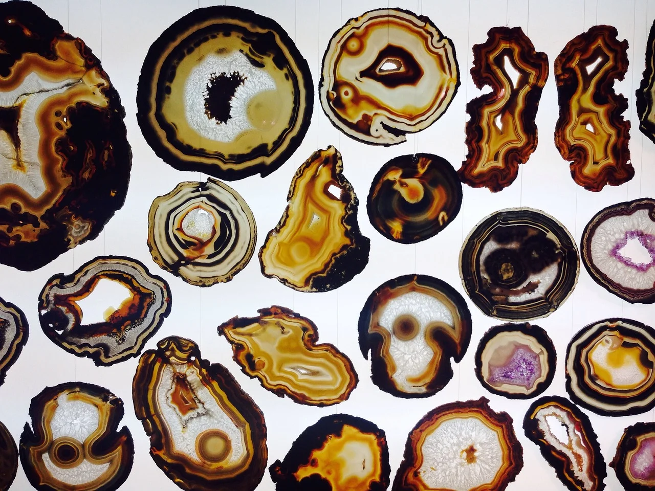 agate bracelet, grounding