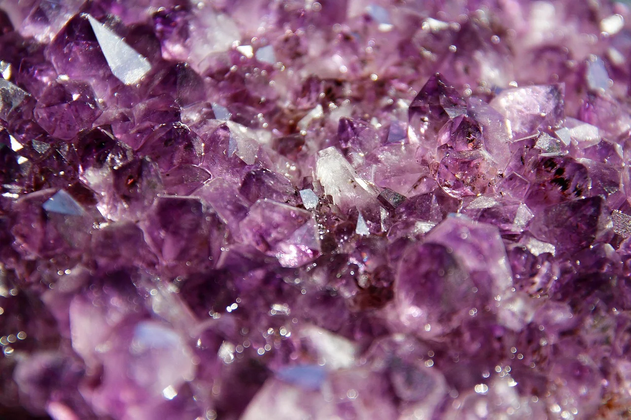Amethyst crystal, Feng