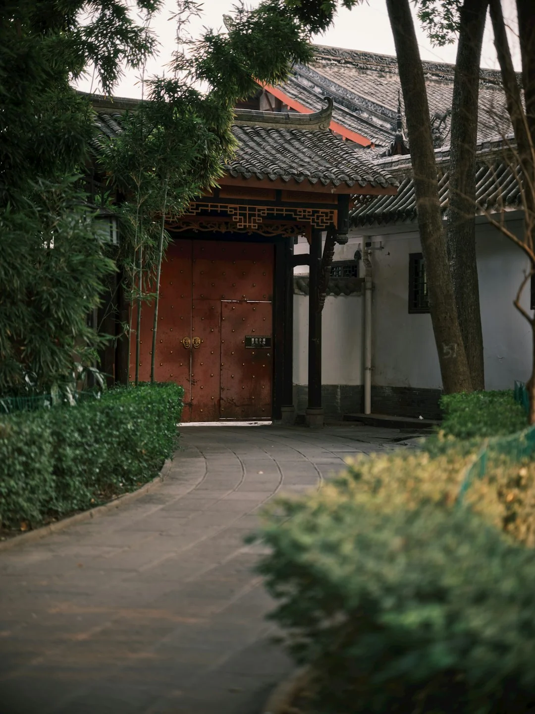 Main entrance Feng