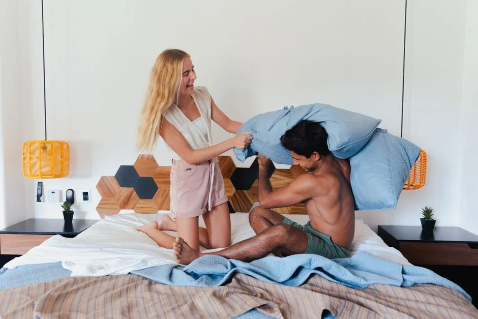 Commanding position, bedroom
