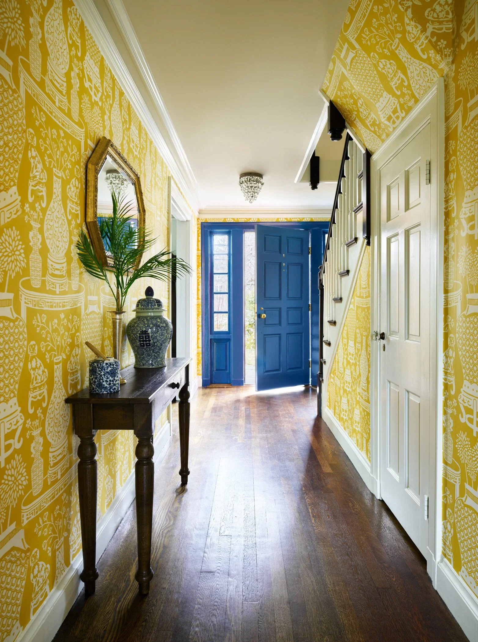 Colonial Revival entryway,