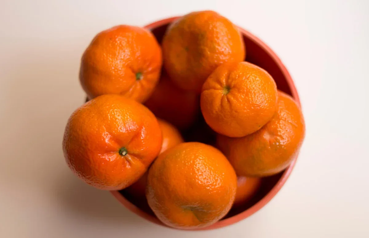 Fresh oranges Feng