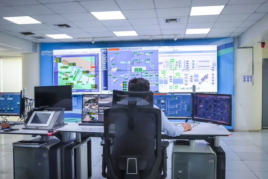 Command position desk,