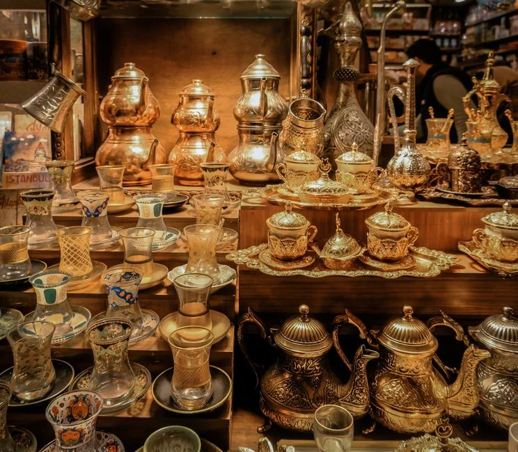Gold copper pots