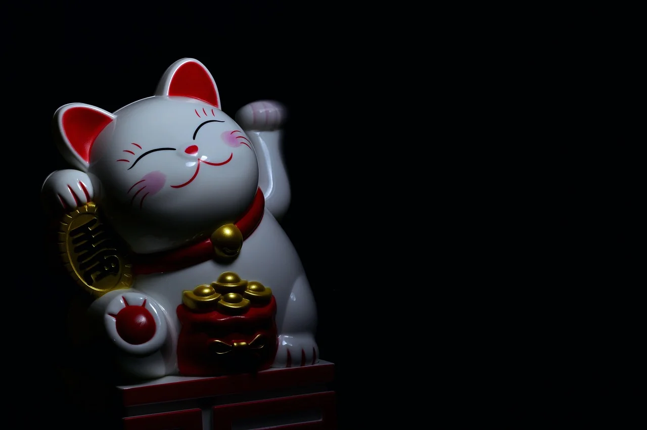 Maneki Neko, Lucky