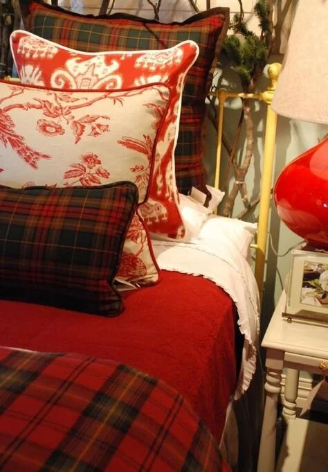 Plaid pattern decor,