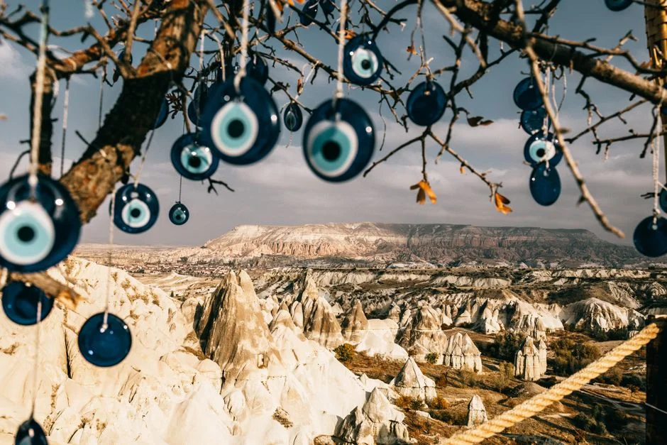 drying wet amulet,