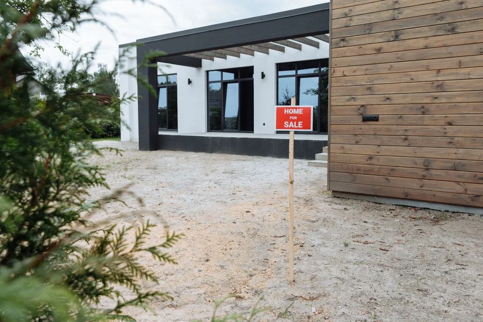 Selling house feng