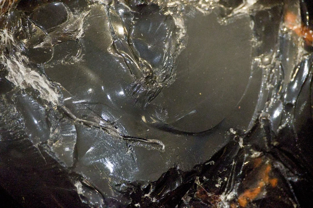 Obsidian stone, truth