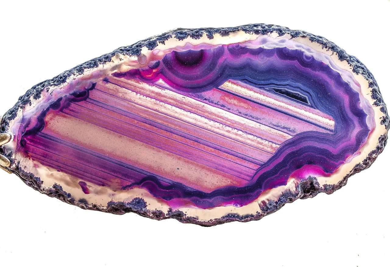 Using birthstones, crystal