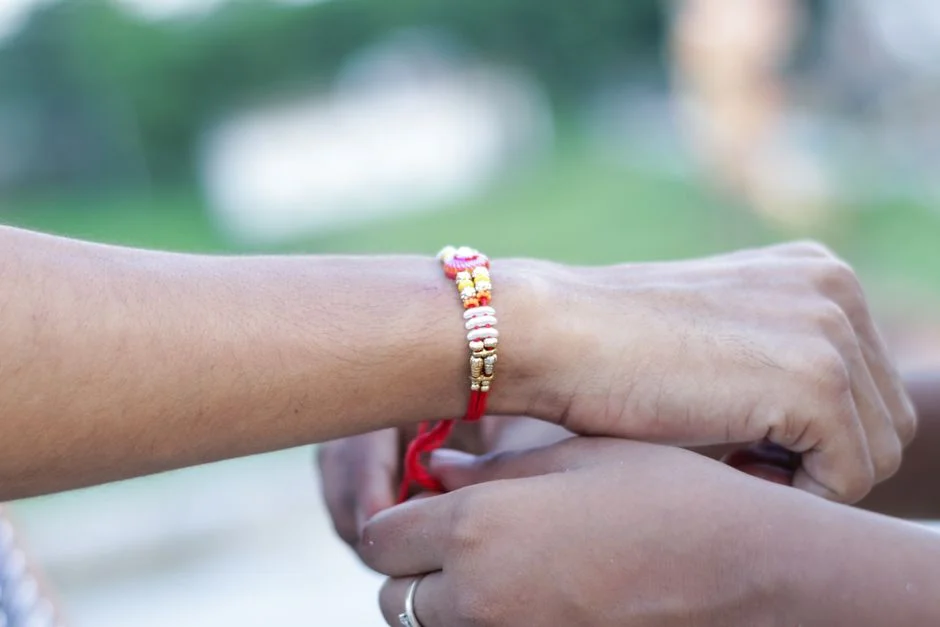 Red thread bracelet