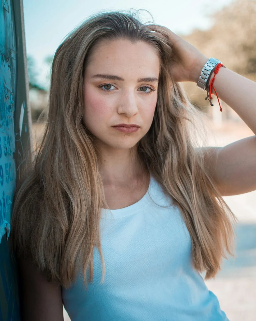 Red string bracelet,