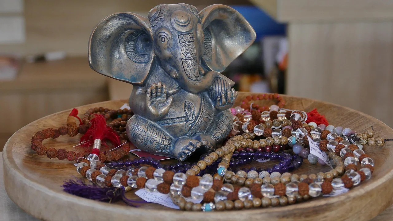 mala bracelet, buddhist