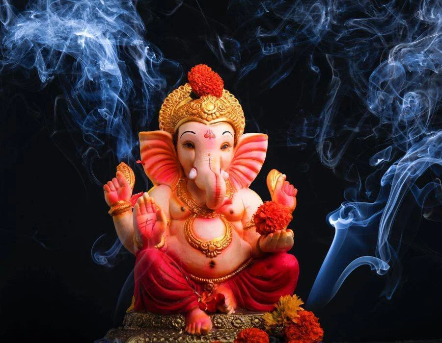 Ganesh statue, Wealth