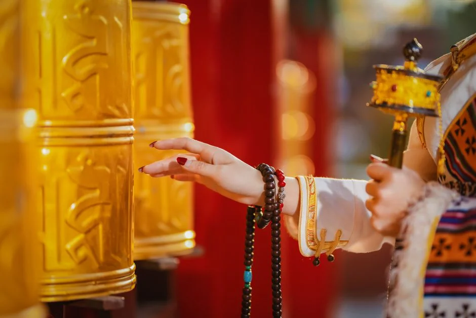 Tibetan bracelet, Buddhist