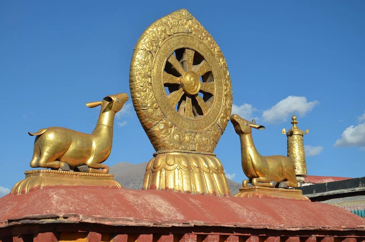 Jokhang Temple, Large