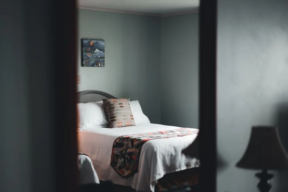
  Your Bed Position for Good Feng Shui
 – FengshuiGallary